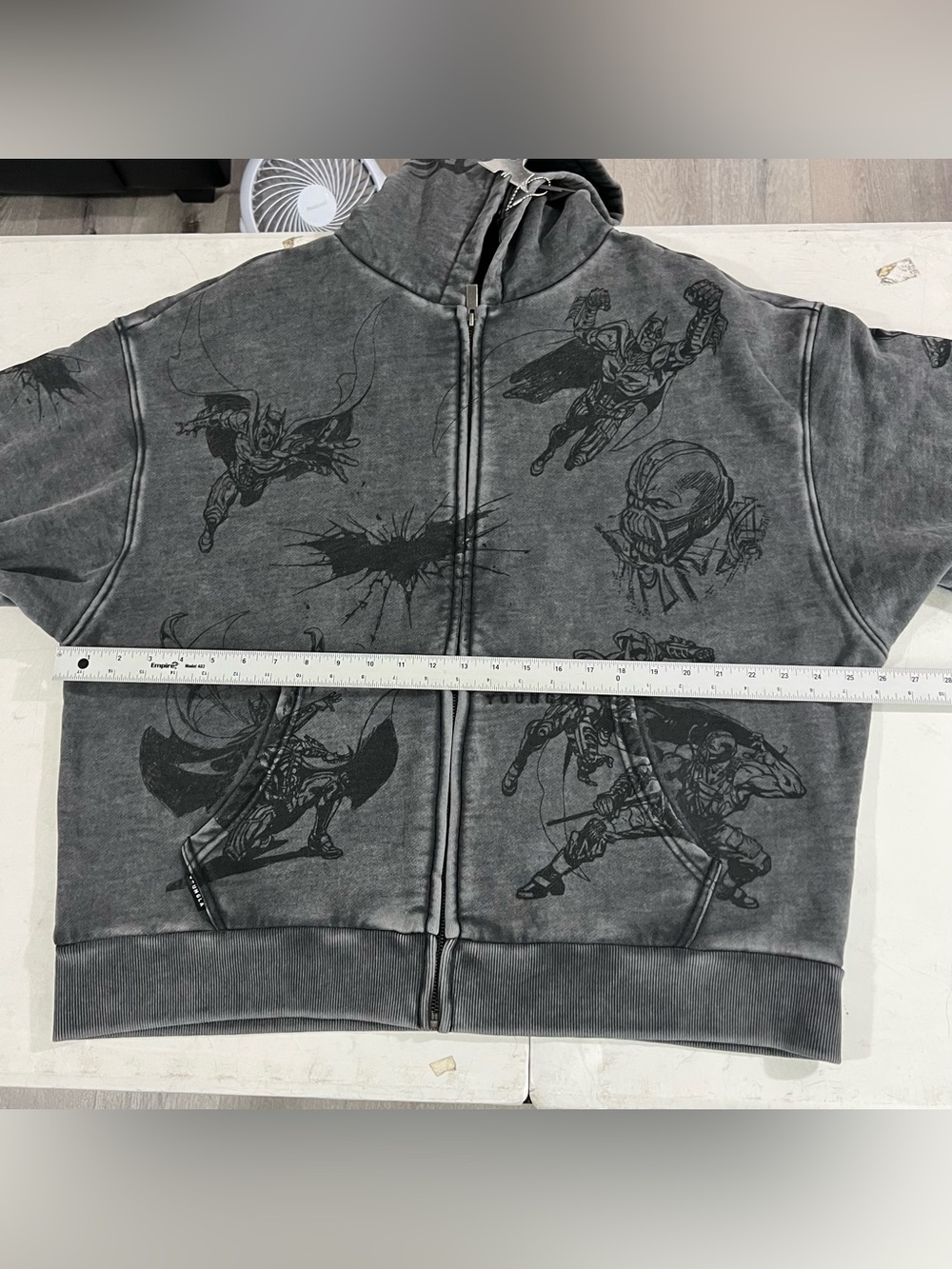 YoungLA x Batman Story Board Oversized Zip Up Hoodie 5211 Mens Large Grey NWT - Picture 7 of 8